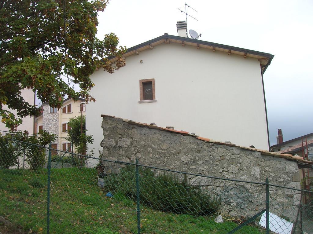 Villa Montagna & Relax à Castel Di Sangro Extérieur photo